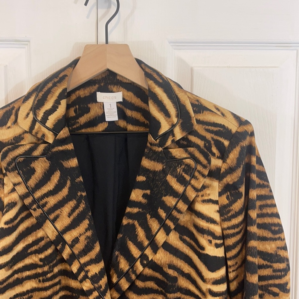 Chico's Tiger Print Blazer Size 1